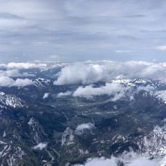 Flugwegposition um 08:43:14: Aufgenommen in der Nähe von Johnsbach, 8912 Johnsbach, Österreich in 2800 Meter